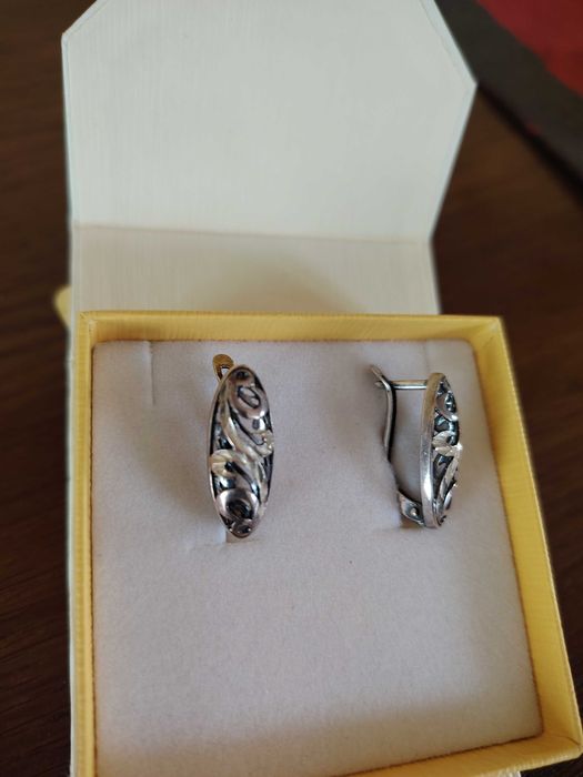 Прекрасни сребърни обеци