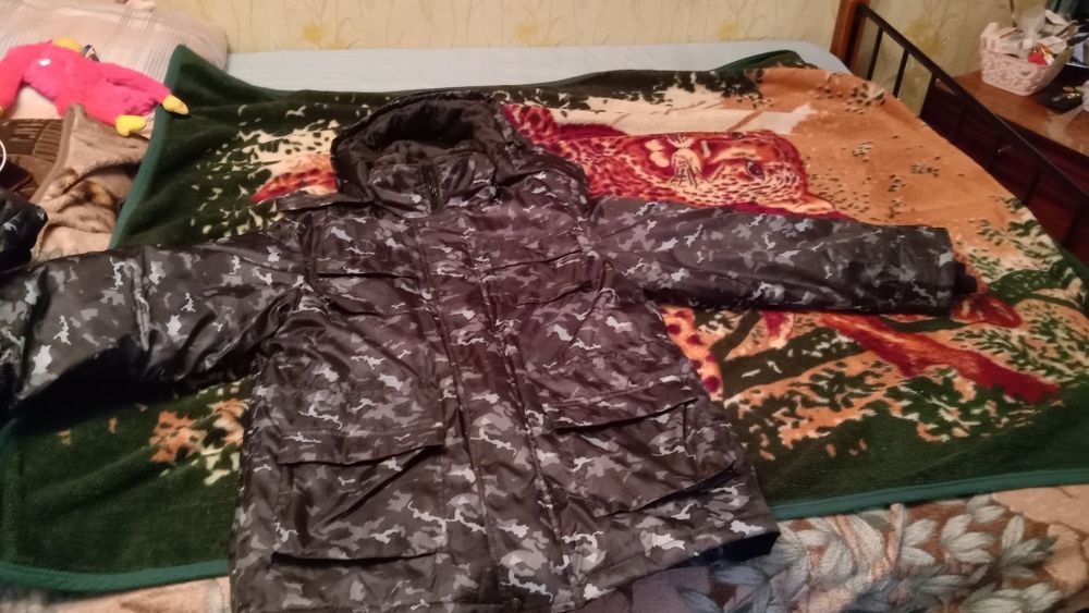 Одежда, костюмы.