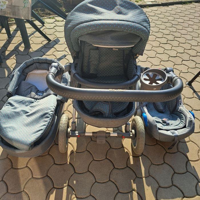 Vând cărucior Faster style 3.