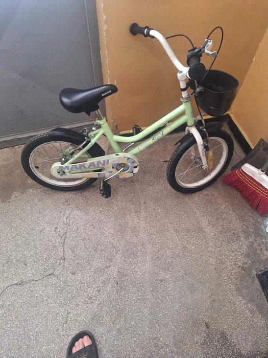 Продавам Детско колело 16