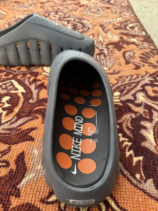 Nike mind 001 шлепкасы сатылады
