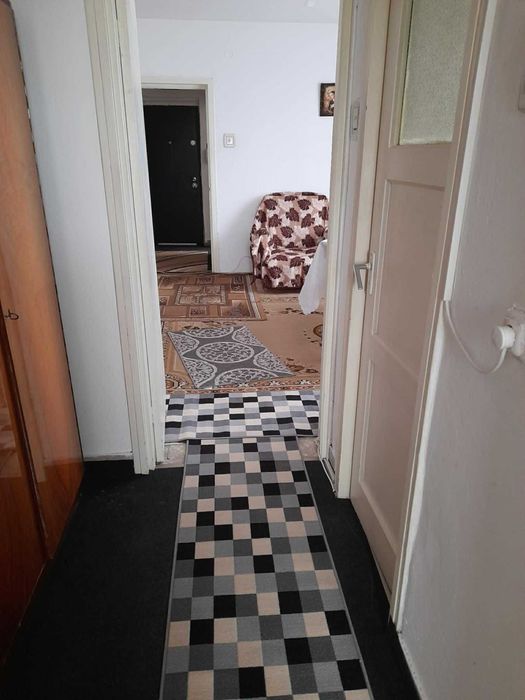 De inchiriat ( zona pietei )