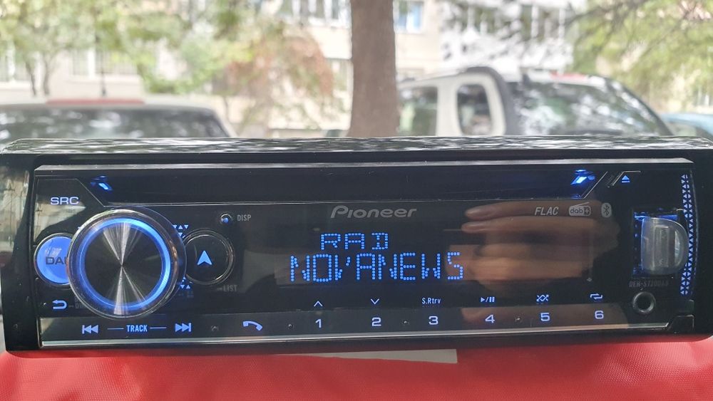 Авторадио Pioneer DEH-S720DAB
