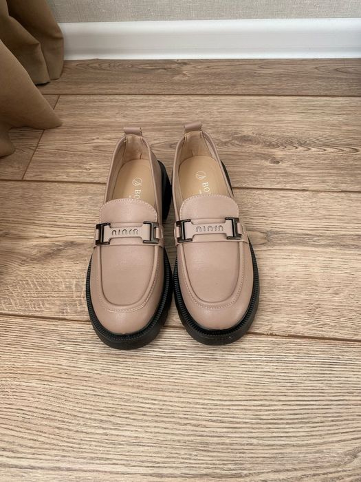 Лоферы кожанные 34размер