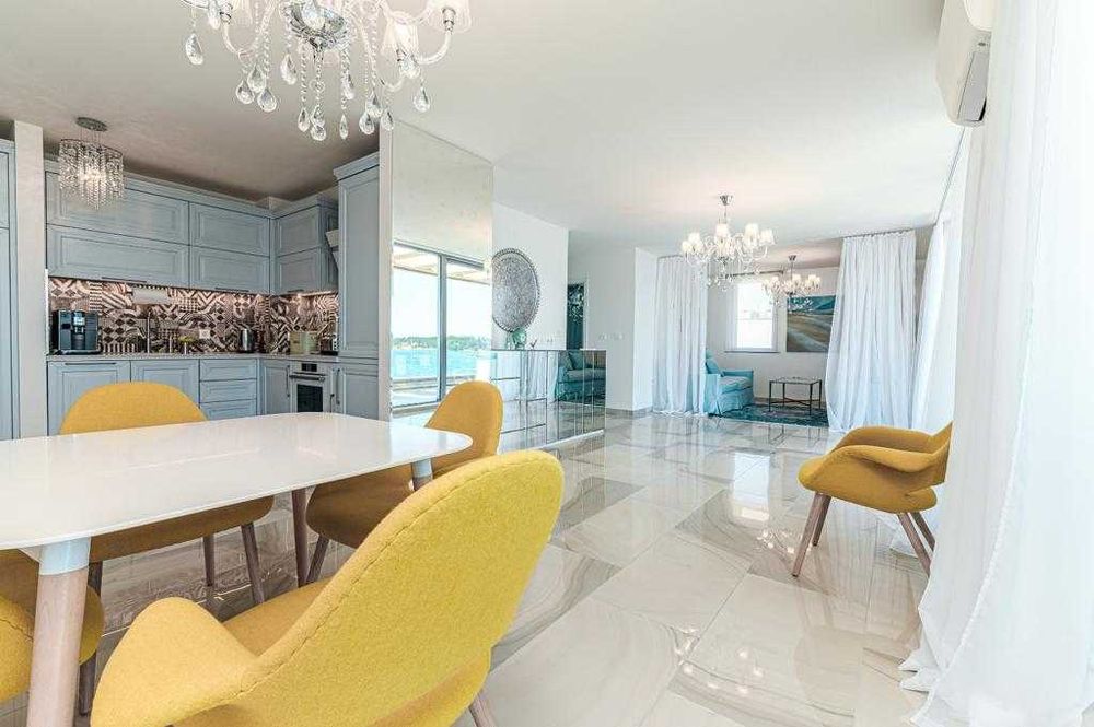 Продава се Тристаен апартамент в с. Равда, Област Бургас - 170 кв.м за 2177 €/кв.м - Снимка #13