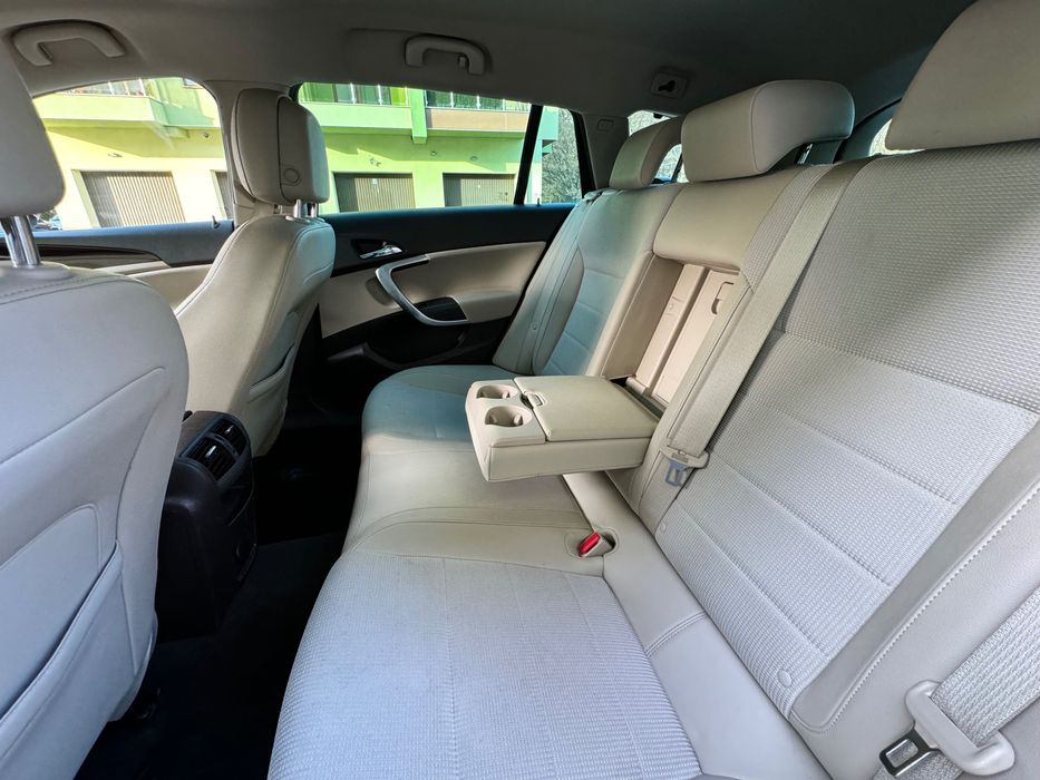 Opel Insignia 131 к.с 2011 diesel