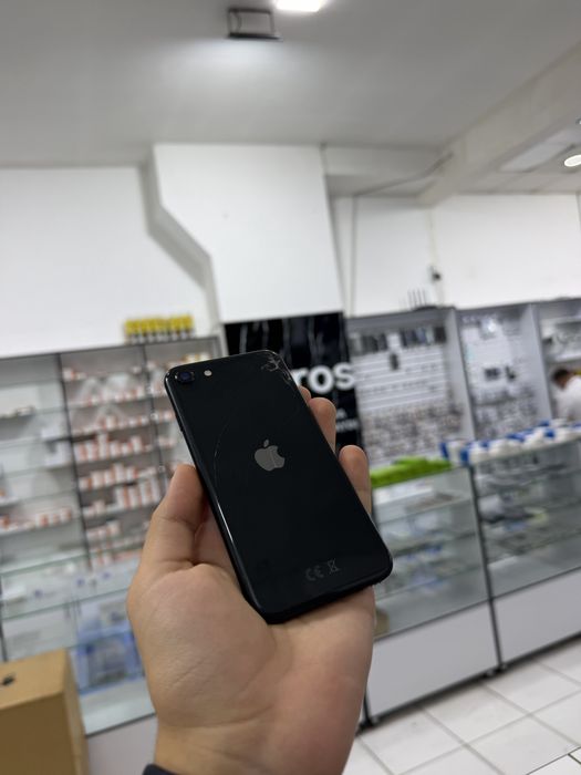 iPhone se 2020 64gb срочни сотилади