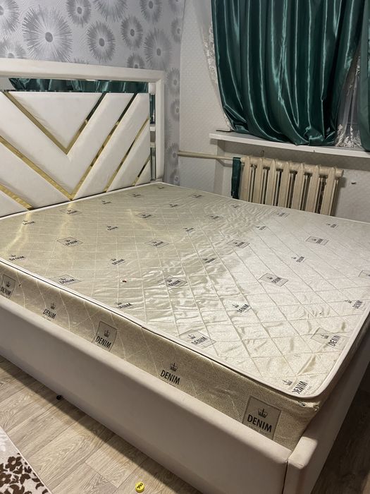 Продам спальный гарнитур…