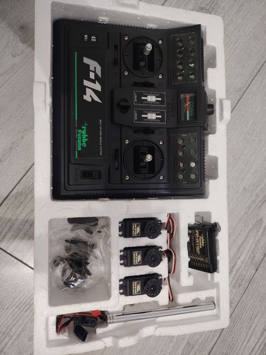 Radiocomandă Robbe Futaba 40mhz