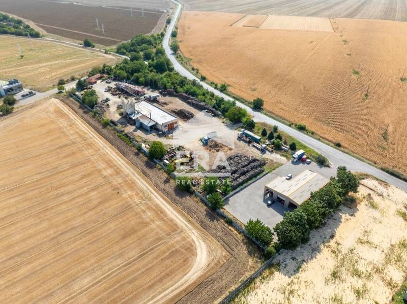 Продава се Промишлена сграда в Русе, в.з. Средна кула - 632 кв.м за 3228 €/кв.м - Снимка #3