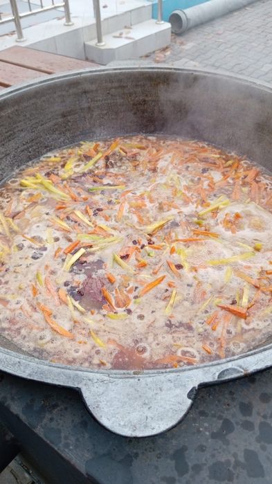 Готовлю плов на выезд