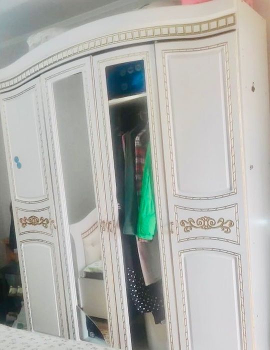 Продам спальный гарнирут