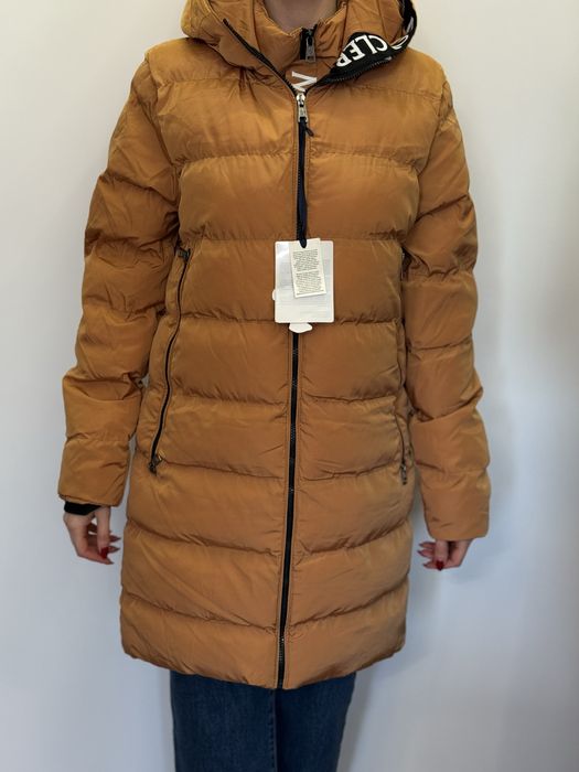 Ново ИЗЧИСТВАНЕ -50% дамско зимно/есенно/ пролет  яке Moncler L размер