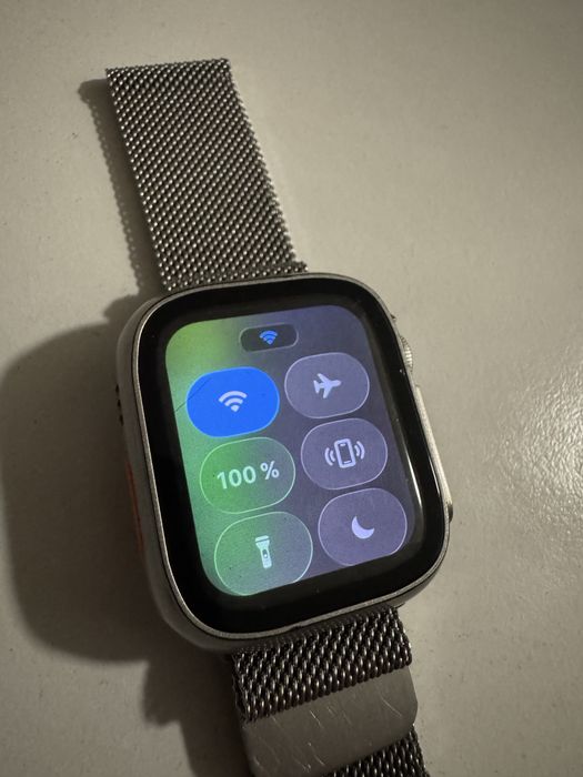 SmartWatch Apple SE2, perfect functional, fără defecte