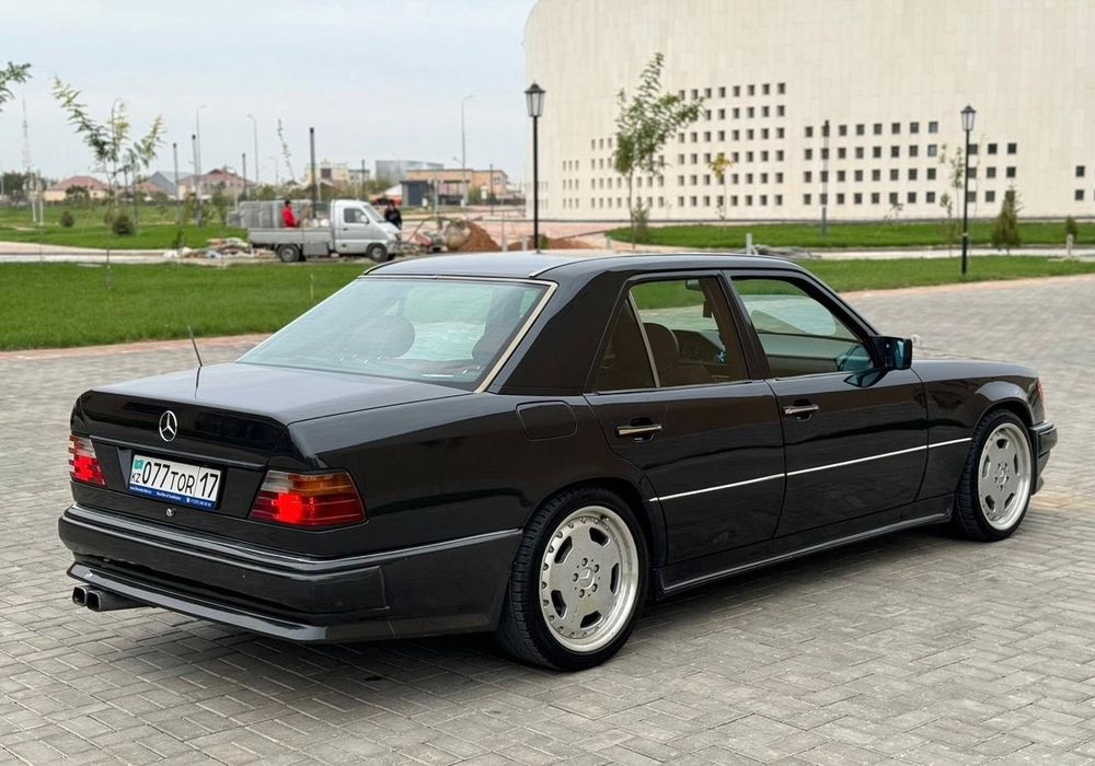 Мерседес w124 AMG 1 бампер фары пароги