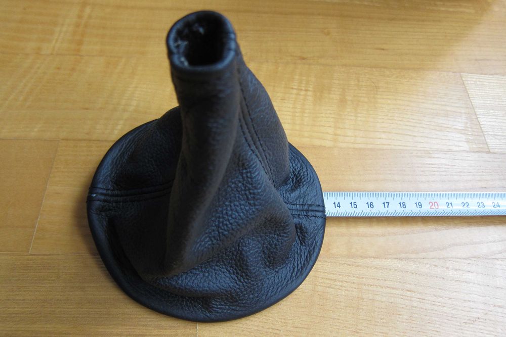 Маншон за скоростен лост от естествена кожа (Тойота Ярис)