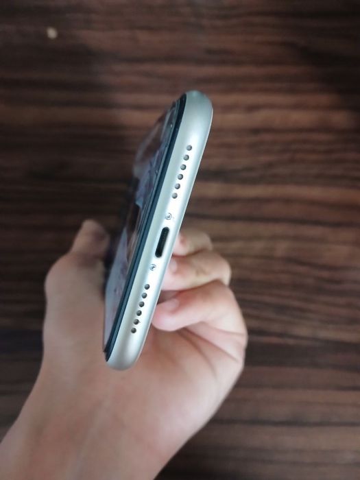 Iphone 11 oz 89% 128 gb shkalat hech qati alishmagan