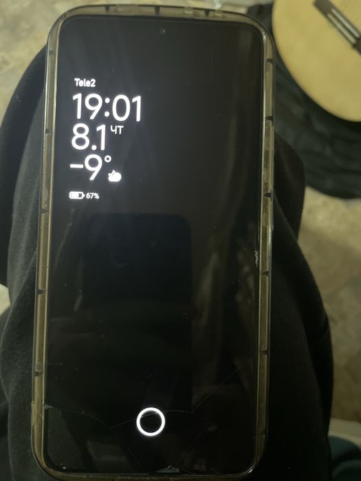 продаю телефон поко ф 6