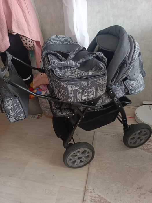 Коляска. Зима-лето.