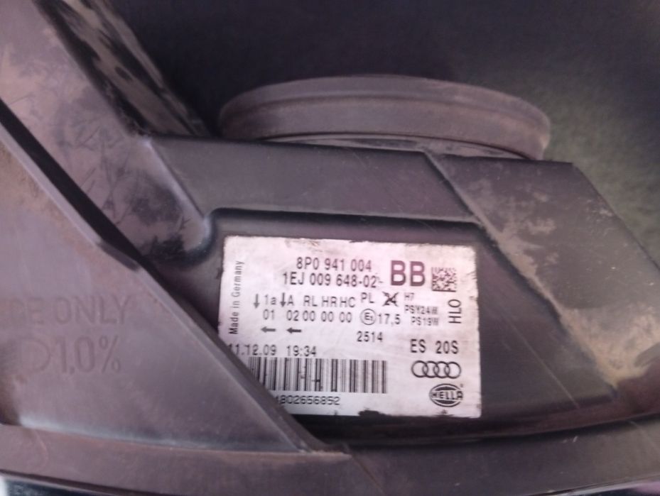 Продавам Фарове за Audi A3 8p 2009-2013
Фаровете са в много добро съст