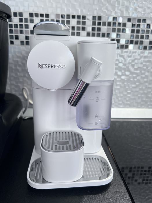 Nespresso Latissima One