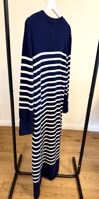 &Other stories рокля 100% вълна