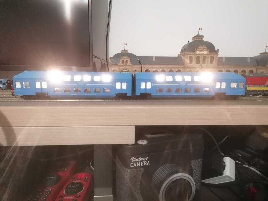 Vagoane etajate CFR trenulet electric HO