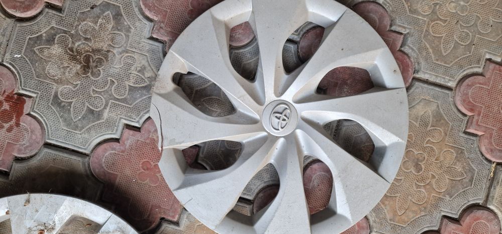 Колпак на диски Тоету