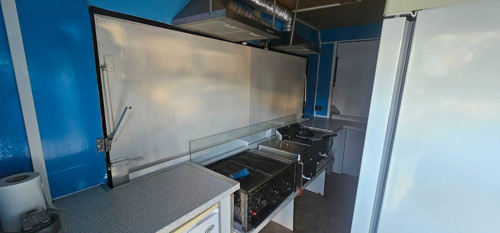 caravană pentru grătar