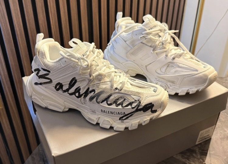 Balenciaga Track