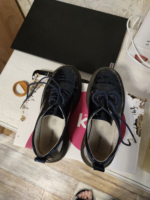 Продам туфельки на девочку.