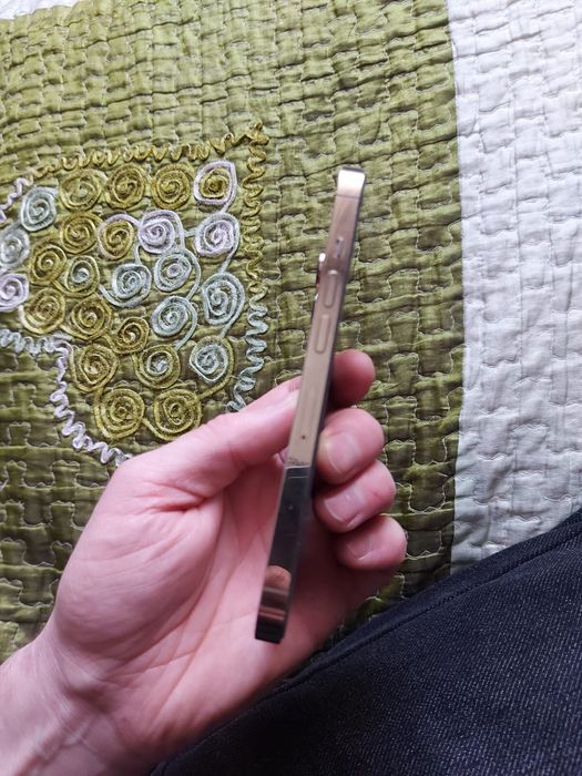 Продам iphone13 pro 128Gg