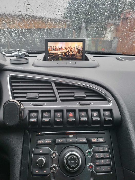Auto Peugeot 3008