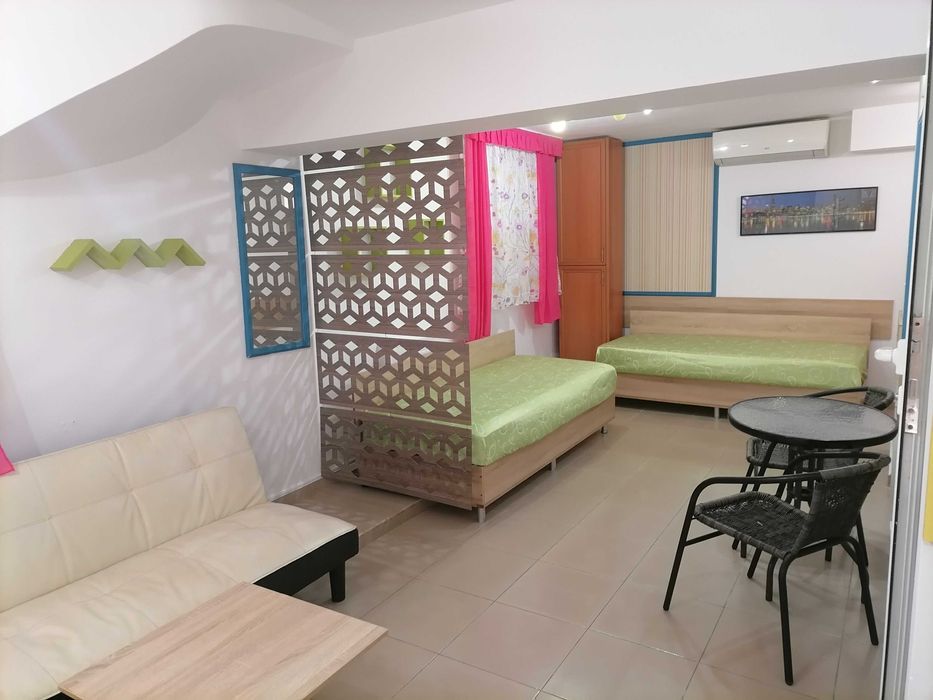 Дава се под наем Едностаен апартамент в Варна, Червен площад - 45 кв.м за 306 € - Снимка #1