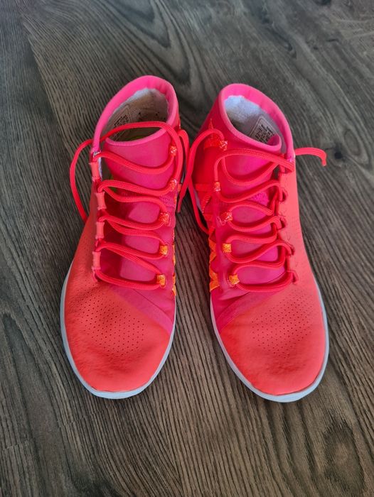 Маратонки under armour 38