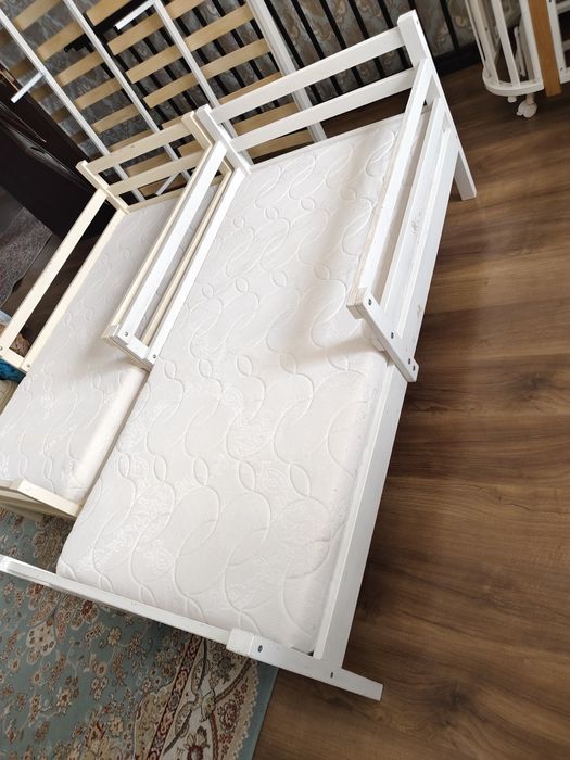 Кровать 2шт цены разные