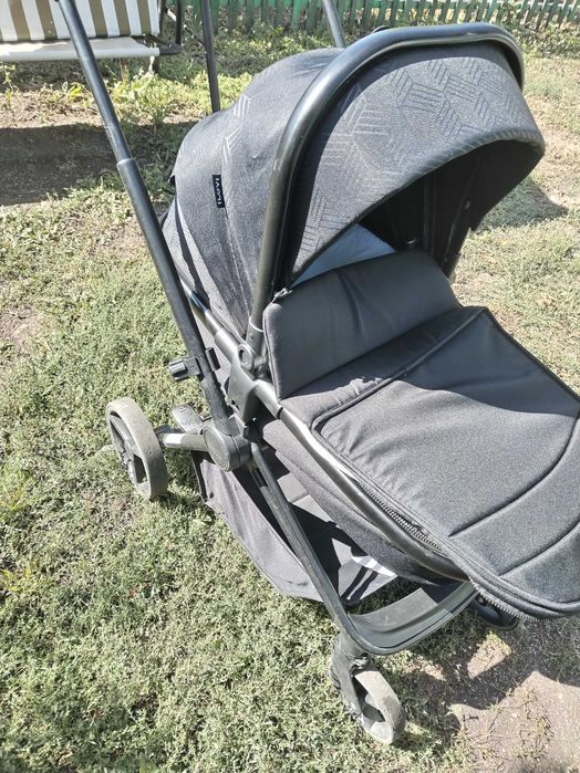 Продам детскую коляску