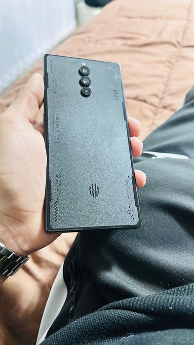 Red magic 8 pro 24 ram 256