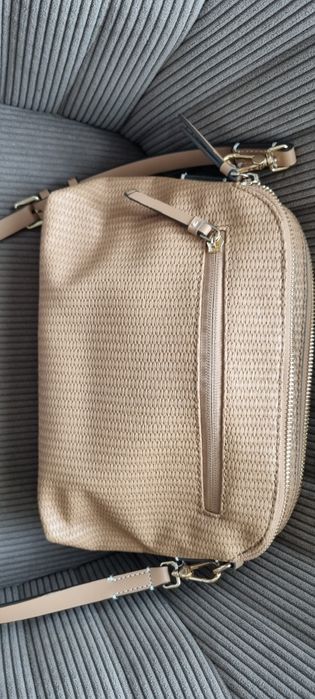 Дамски чанти различни модели и цветове