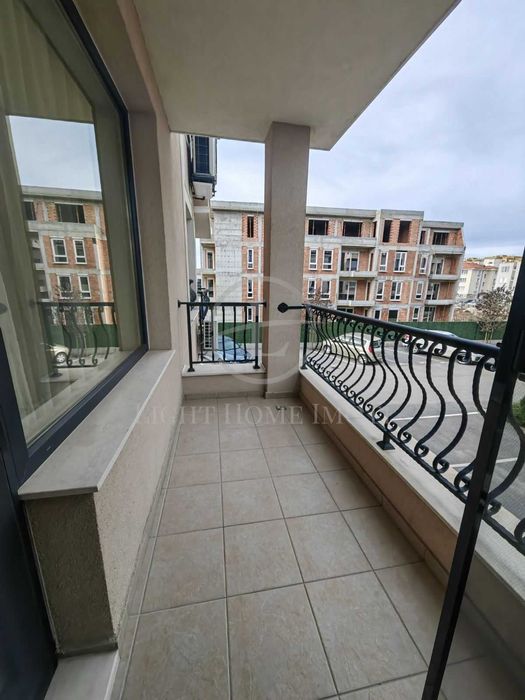 Продава се Двустаен апартамент в Пловдив, Остромила - 63 кв.м за 2302 €/кв.м - Снимка #12