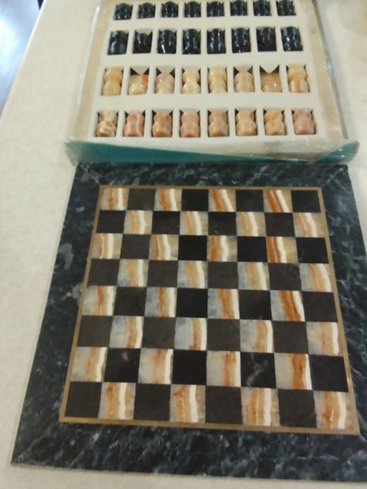 Шахматы сувенирные мрамор