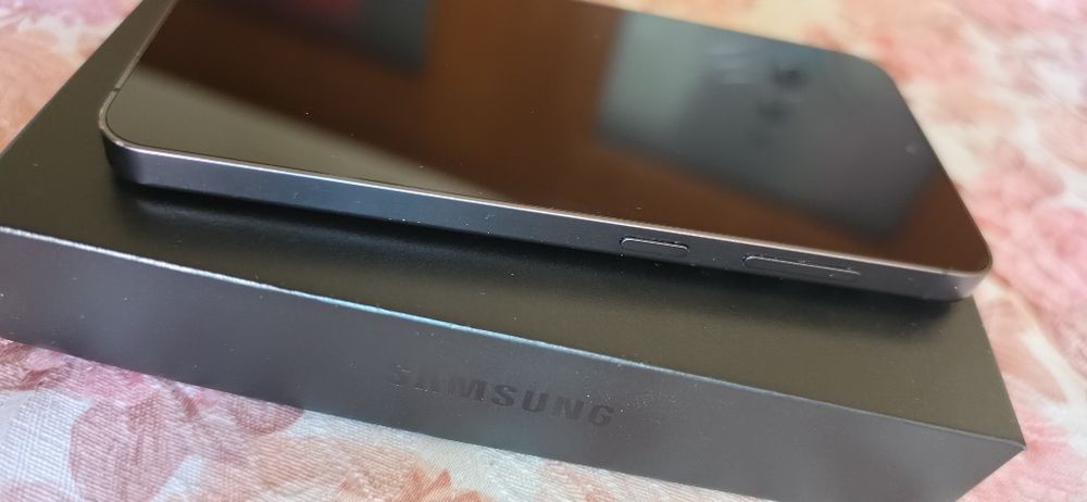 Продавам Samsung S24 256GB