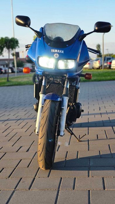 Yamaha FZS 600 Fazer