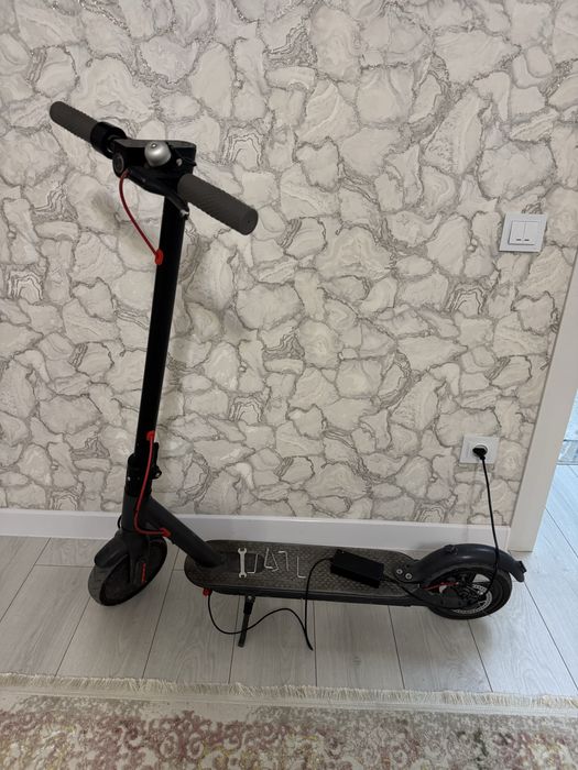 Самакатэлектор почти новый 50000