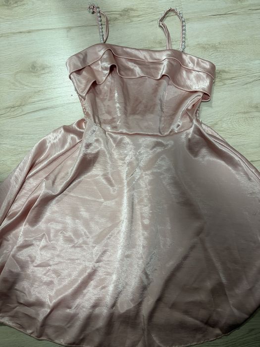 Ново рокля сатен