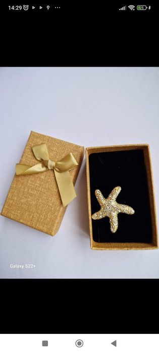 Красиви и стилни брошки