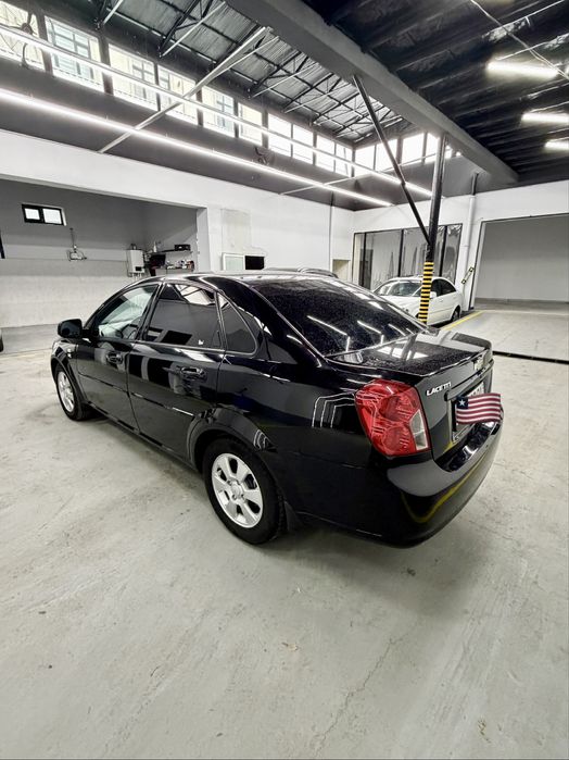 2023 qora jentra lyuk bor