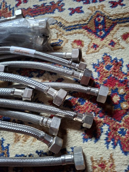 Маркучета за смесител за вода