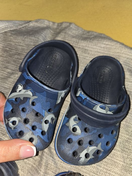 Crocs mas.23.24,adidas 20