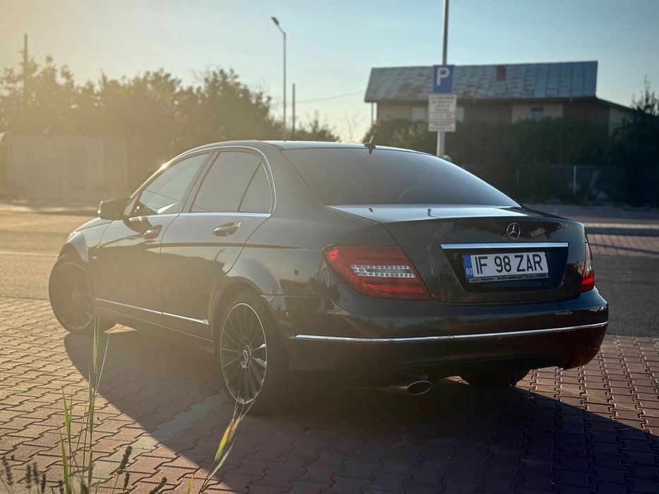 MERCEDES-BENZ C-Class 2011 — imagine 4